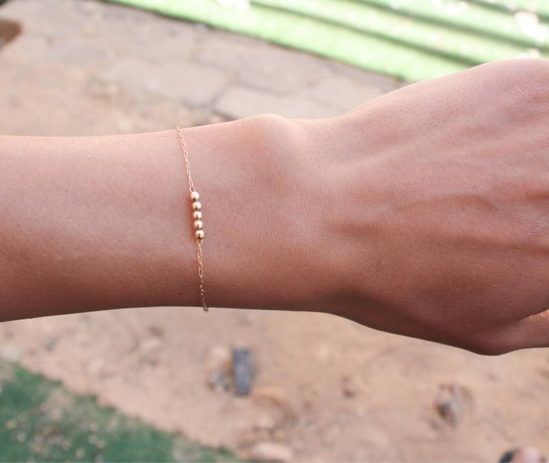 Winziges Goldarmband - Zierliches Gold Armband, Minimal Armband, 14K Gold Gefüllt Winzige Perlen Minimal Schmuck, Schmuck Armband Winziges Goldarmband - Zierliches Gold Armband, Minimal Armband, 14K Gold Gefüllt Winzige Perlen Minimal Schmuck, Schmuck Armband von miniLALI