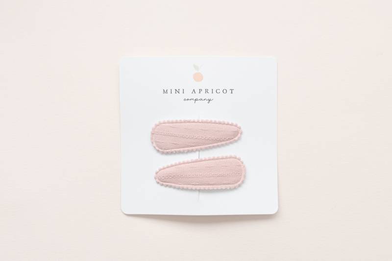 Neu 2Er-Set Texturierte Blush Stoff-Snapclips, Baby-Haarclips, Mädchen-Haarzusatz, Kleinkind-Haarclip, Fransenclip, Weiche Haarclips von miniapricotcompany