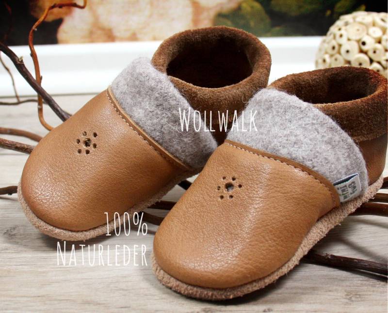 Bio Leder Krabbelschuhe Minifußbio724, Hausschuhe Für Kleinkinder, Babyschuhe Aus Pflanzlich Gegerbtem Leder, Gefüttert Mit Weichem Wollwalk von minifussdesign