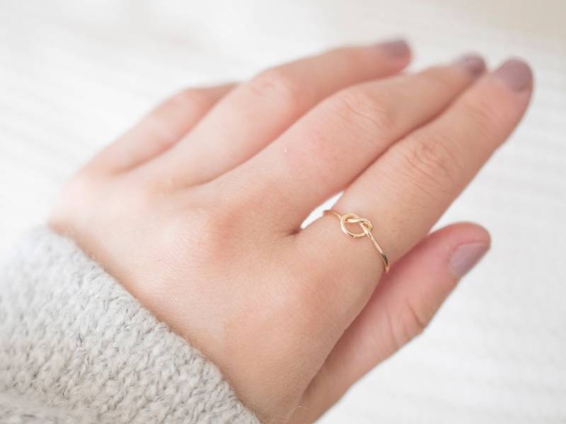 Super Dünner Gold Gefüllter Knotenring, Freundschaftsring, Brautjungfer Ringe, Versprechensring, Bester Freundring, Ringe Für Frauen von minimalaccents