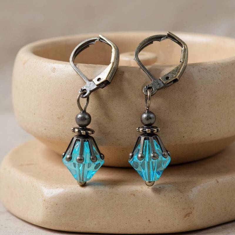 Kleine Ohrringe Türkise Rauten, Ohrhänger Im Vintage - Look Für Jung Und Alt von minnasglueck