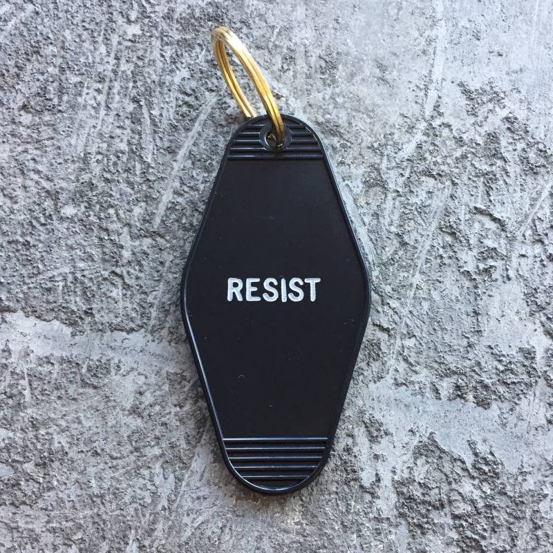 Schlüsselanhänger Resistant Schwarz-Weißer Aus Kunststoff Schlüsselanhänger Resistant Schwarz-Weißer Aus Kunststoff von minorthread