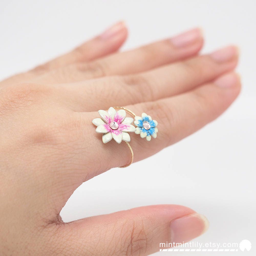 Doppelte Gänseblümchen Wire Wrap Ring // 14K Gold Filled Verstellbarer Gerbera Blumen Handbemalte Von Der Natur Inspiriert Doppelte Gänseblümchen Wire Wrap Ring // 14K Gold Filled Verstellbarer Gerbera Blumen Handbemalte Von Der Natur Inspiriert von mintmintlily