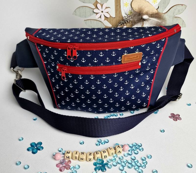 Bauchtasche von minzeblau