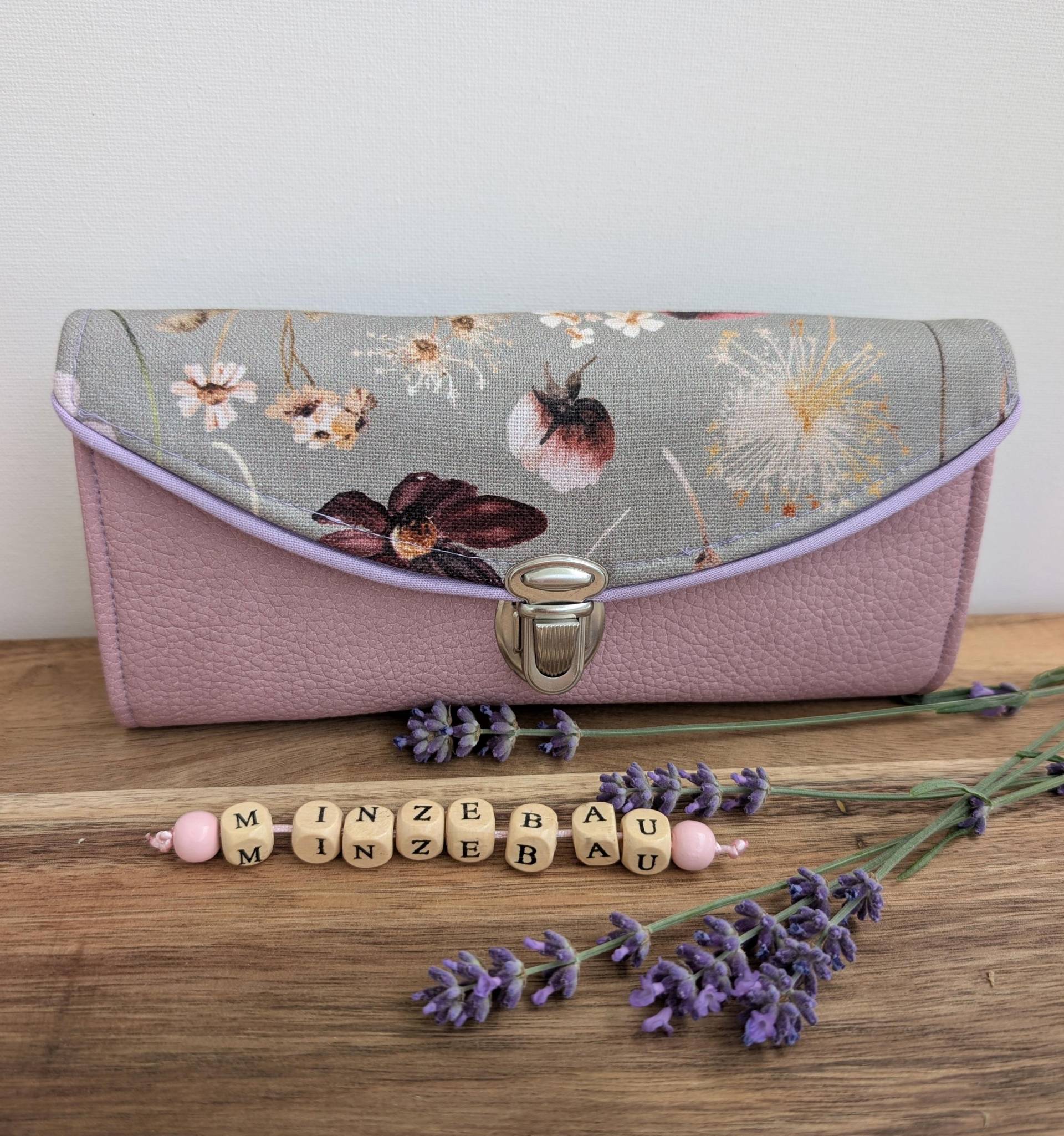 Geldbörse von minzeblau