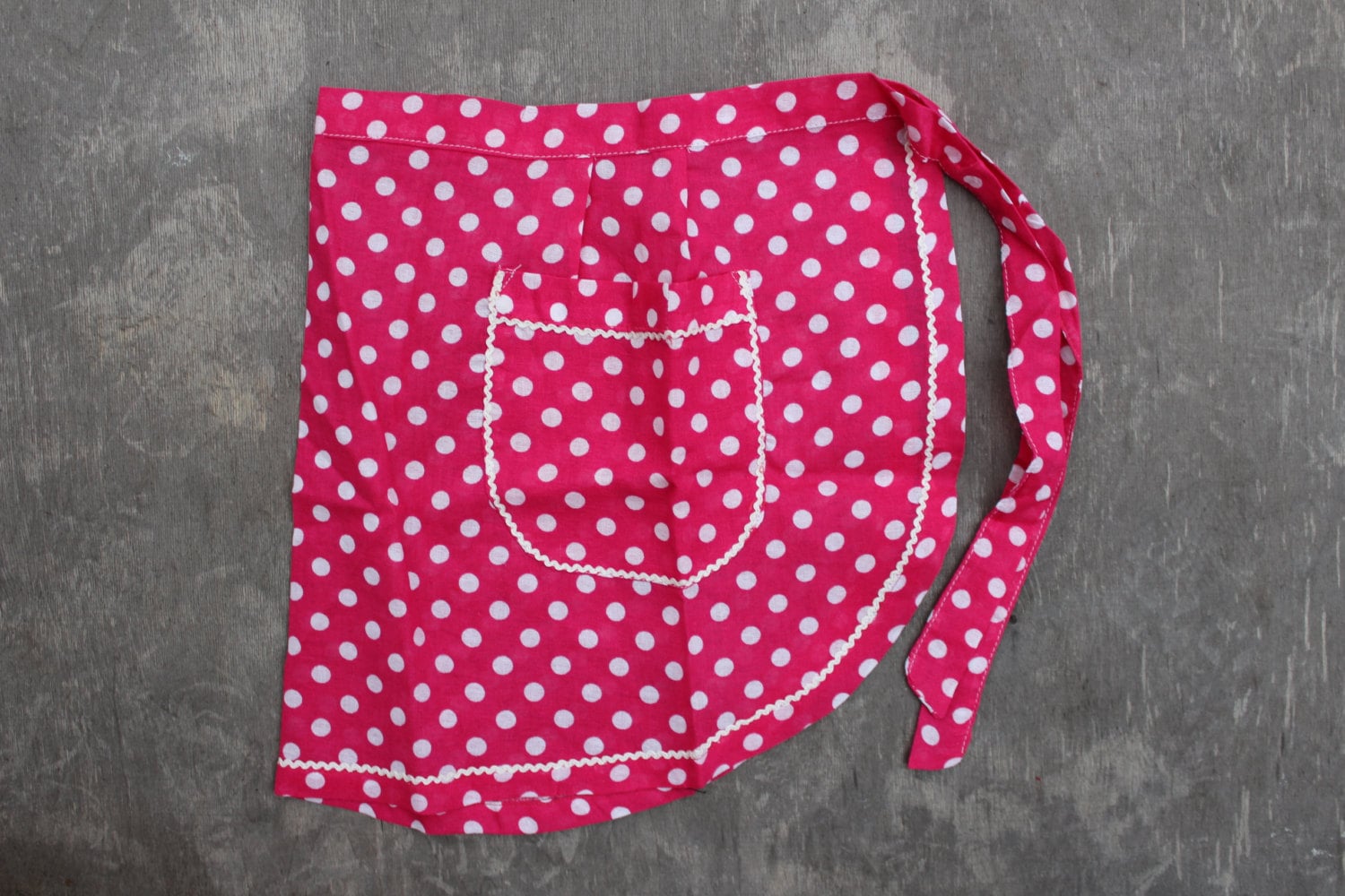 80Er Jahre Schürze, Vintage Unbenutzte Rosa Halbschürze Aus Baumwolle Mit Weißen Polka Dots, Made in Etsy von miovinta