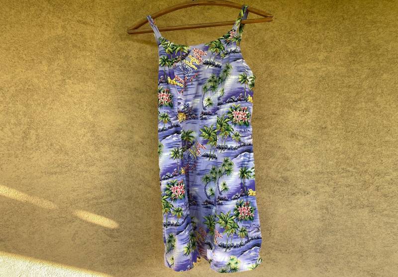 Hawaii Kleid Vintage Mini Regenbogen Retro Sommerkleid Aloha Sommer Urlaub Party Strand Frauen Kleidung Made In von miovinta