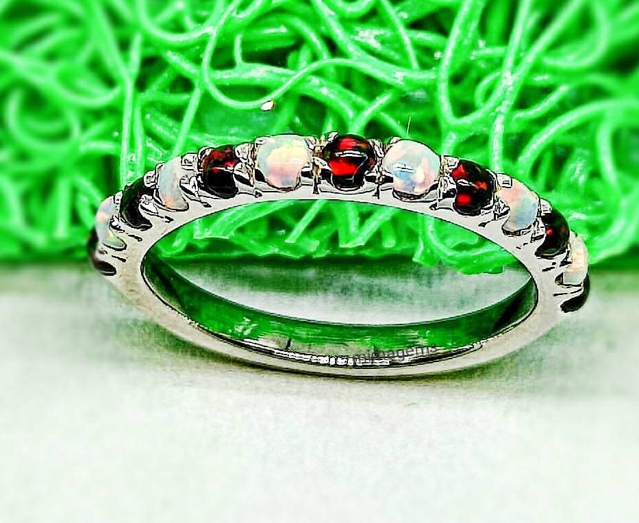 Zierlicher Opal Ring, Schwarzer Ehering, 925 Silber Halbe Eternity Band, Stapelring, Passende Versprechen Jubiläum, Geschenk Für Frauen von mirhagems