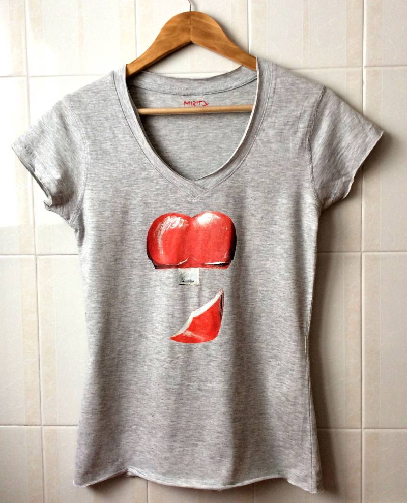 Aschegrau T-Shirt Herz Oder Pen-Antrieb Einzigartiges Designfrauent-stück von miritaTshirts