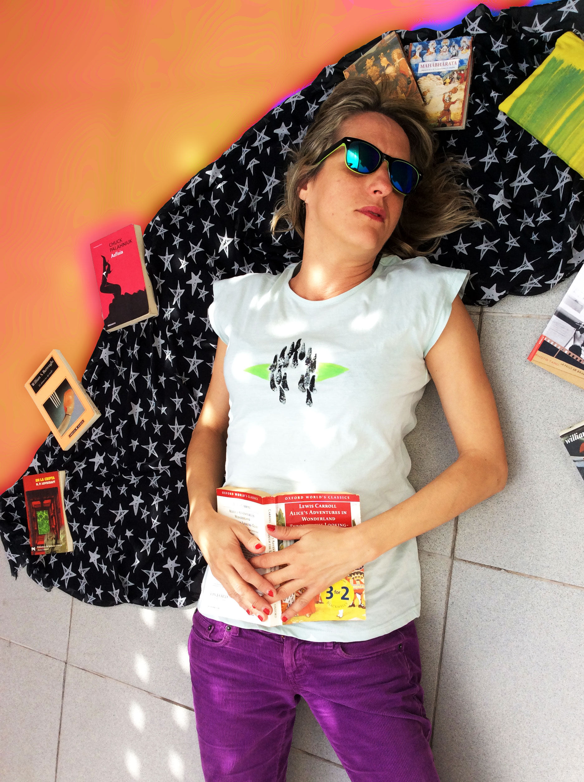 Einzigartiges Hellgrünes T-Shirt Von Hand Bemalt Einzigartiges Hellgrünes T-Shirt Von Hand Bemalt von miritaTshirts
