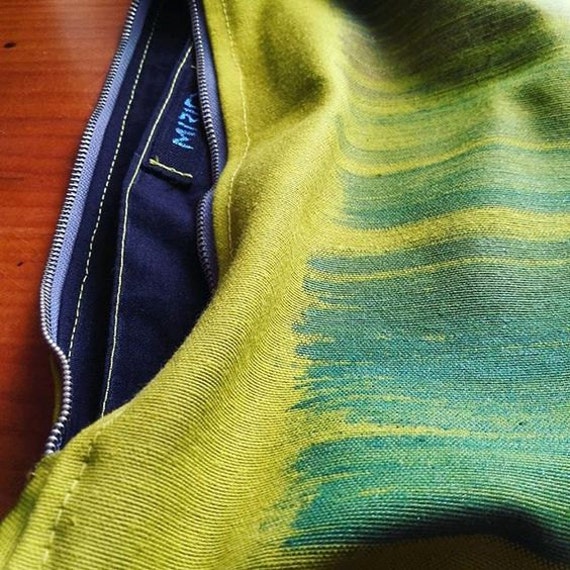 Unikat Zitronen Reissverschluss-Täschchen Grosse Geldbörse Schminktasche Handbemalt Unikat Zitronen Reissverschluss-Täschchen Grosse Geldbörse Schminktasche Handbemalt von miritaTshirts