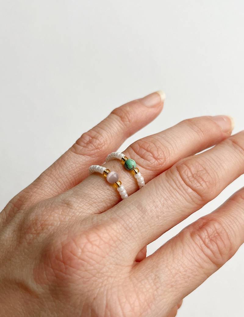 Ring Lane - Perlen Mit Edelstein Auf Vergoldetem Draht von mirostudiode