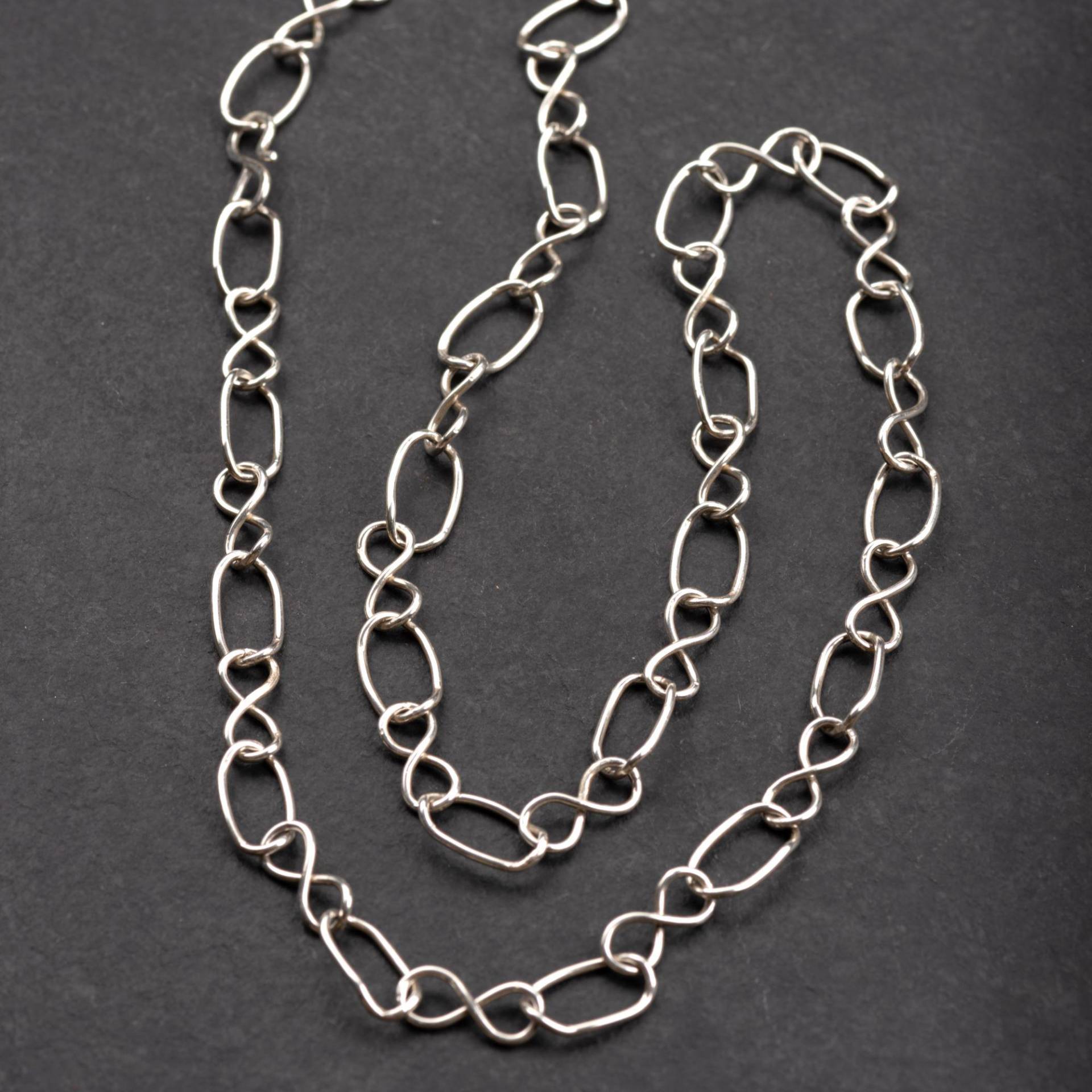 Lange Vintage Gliederkette 850 Silber, Neu Mit 999 Feinsilber Plattiert, 65cm, Komplett Aufgearbeitet, Unendlichkeit, Einzelstück von mishmishSchmuck
