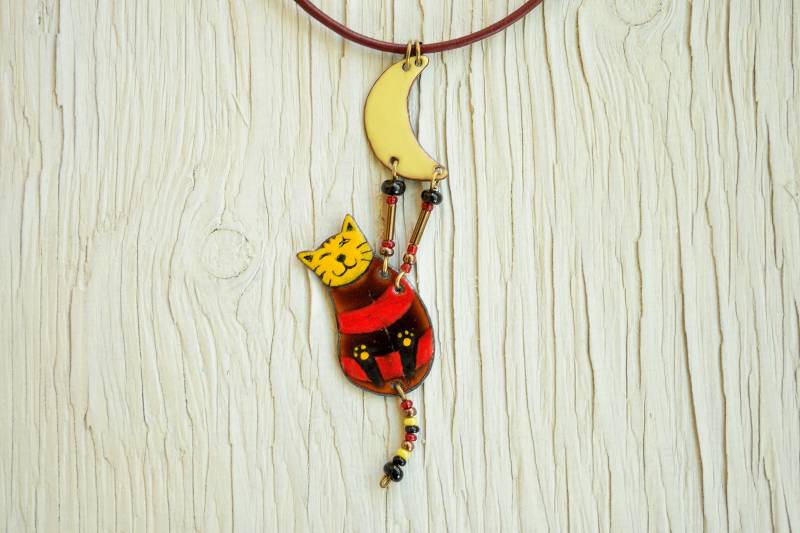 Emaille Anhänger, Halskette, Katze Und Mond, Katzen Gestreifte Boho Katzenförmiger Schmuck, Halskette Emaille Anhänger, Halskette, Katze Und Mond, Katzen Gestreifte Boho Katzenförmiger Schmuck, Halskette von miskka