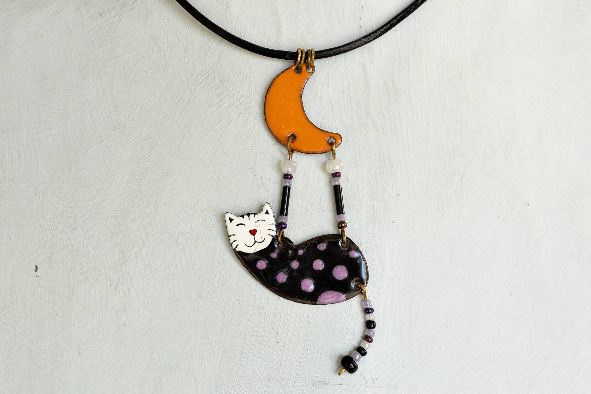 Emaille Halskette, Anhänger, Katze Mond, & Katzen Polka Dot Katze, Schmuck, Schwarze Dot Emaille Halskette, Anhänger, Katze Mond, & Katzen Polka Dot Katze, Schmuck, Schwarze Dot von miskka