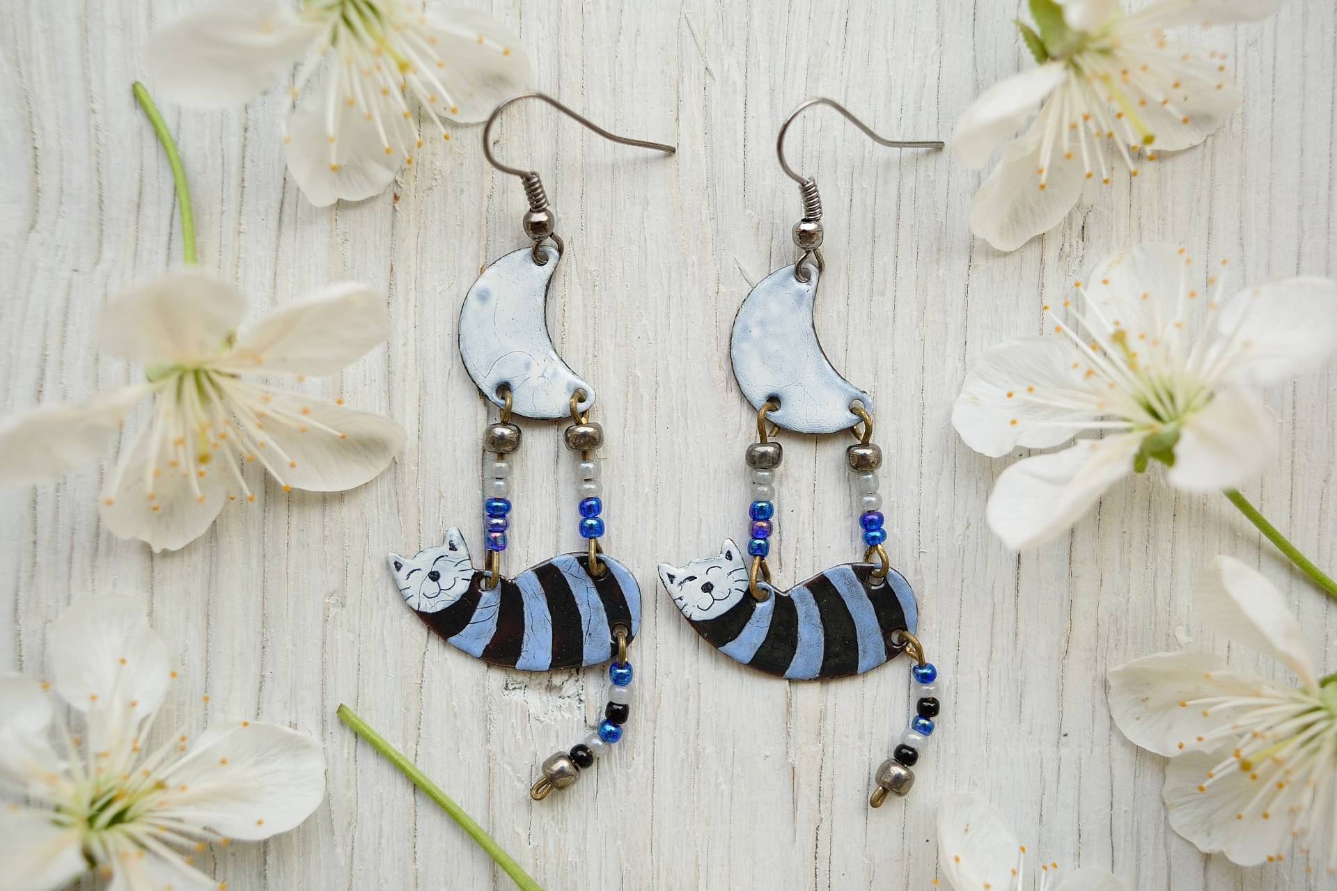 Emaille Ohrringe, Katzen Schwarze Katze Schmuck, Shaped Und Mond, Schwarz Gestreift, Mond Blau Emaille Ohrringe, Katzen Schwarze Katze Schmuck, Shaped Und Mond, Schwarz Gestreift, Mond Blau von miskka