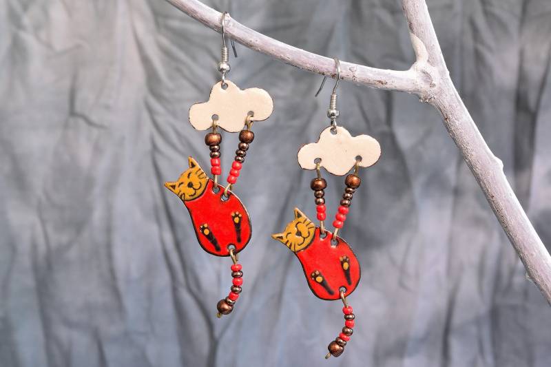 Emaille Ohrringe, Katzen Wolke Und Katzen, Schmuck, Katzenförmige Boho Emaillierte Wolke Emaille Ohrringe, Katzen Wolke Und Katzen, Schmuck, Katzenförmige Boho Emaillierte Wolke von miskka