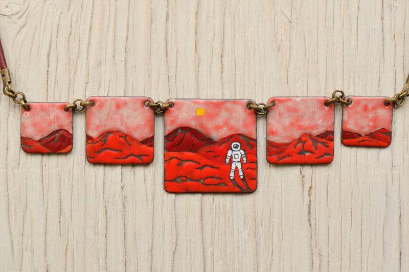 Panorama Landschaft, Mars Schmuck, Emaille Halskette, Statement Boho Emaille, Astronaut, Stern Panorama Landschaft, Mars Schmuck, Emaille Halskette, Statement Boho Emaille, Astronaut, Stern von miskka