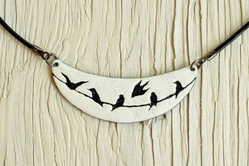 Vögel in Kabel Halskette, Vogel Ihrem Garten, Vogeltränke, Emaille Schmuck, Fliegender Vogel, Du Kannst Fliegen, Fliegende Seele Vögel in Kabel Halskette, Vogel Ihrem Garten, Vogeltränke, Emaille Schmuck, Fliegender Vogel, Du Kannst Fliegen, Fliegende Seele von miskka