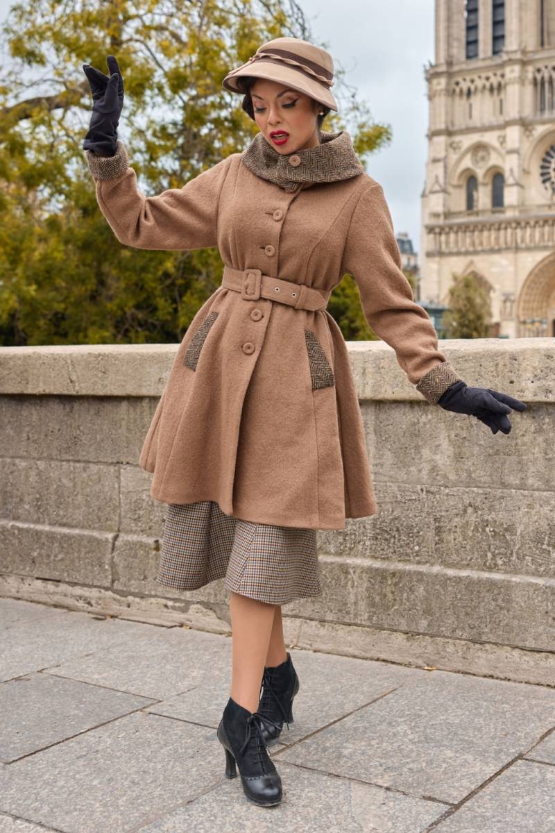 Adia Sadie A-Linien-Wollmantel in Sand von miss candyfloss