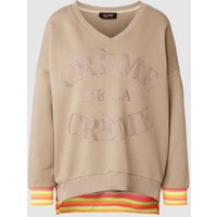 miss goodlife Oversized Sweatshirt mit Strassstein-Statement Modell 'Creme de la Creme' in Sand, Größe L von miss goodlife