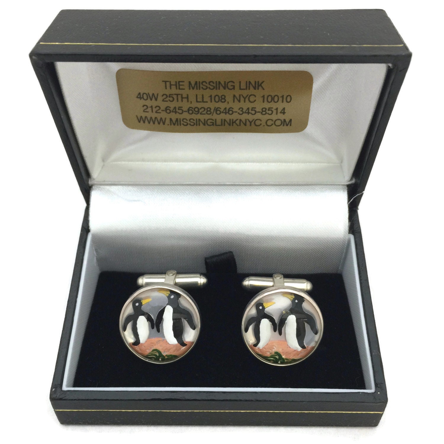 Vintage Reverse Geschnitzte Handbemalte Glas Pinguin Crystal Style Paar Sterling Silber Manschettenknöpfe Mit Box Vintage Reverse Geschnitzte Handbemalte Glas Pinguin Crystal Style Paar Sterling Silber Manschettenknöpfe Mit Box von missinglinknyc