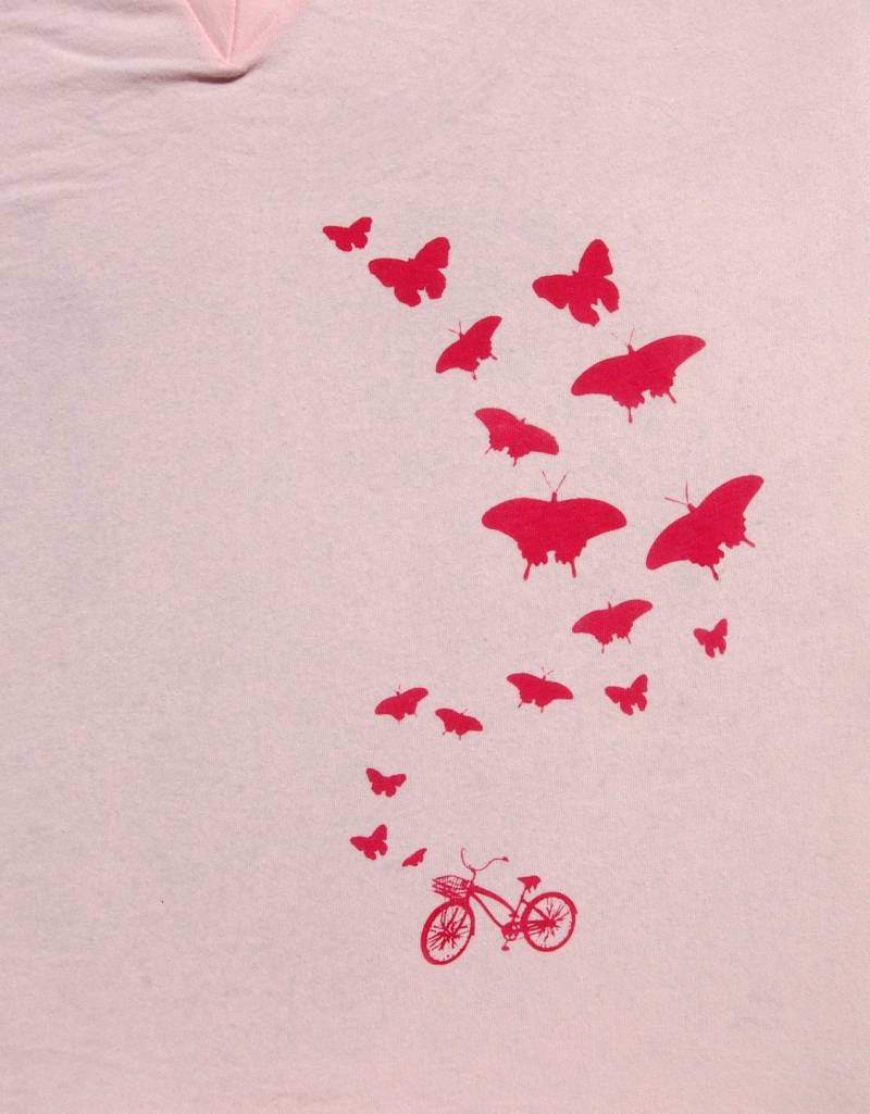 Fahrrad Und Schmetterlinge T-Shirt Tiefem V-Ausschnitt, Hellrosa von missionthread