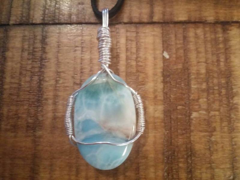 Echte Larimer Stein Anhänger in Silber Mit Schwarzem Lederband von mistyrainbowdesign