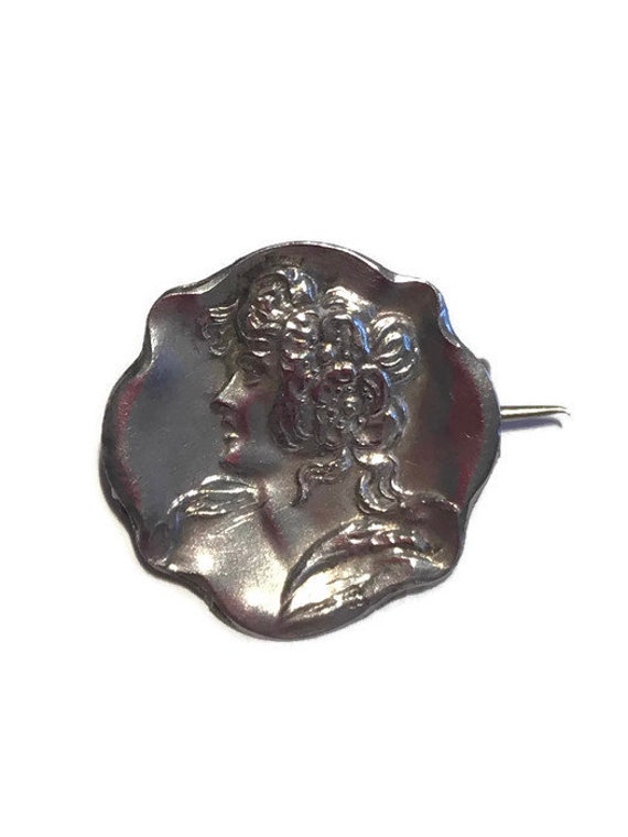 Eine Jugendstil Brosche Von Henri Lambin von mitaineshop