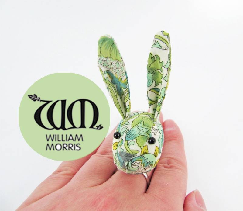 Made-To-Order | 1 - 2 Wochen Bunny Ring- Liberty William Morris Jugendstil Grün Made-To-Order | 1 - 2 Wochen Bunny Ring- Liberty William Morris Jugendstil Grün von miwary