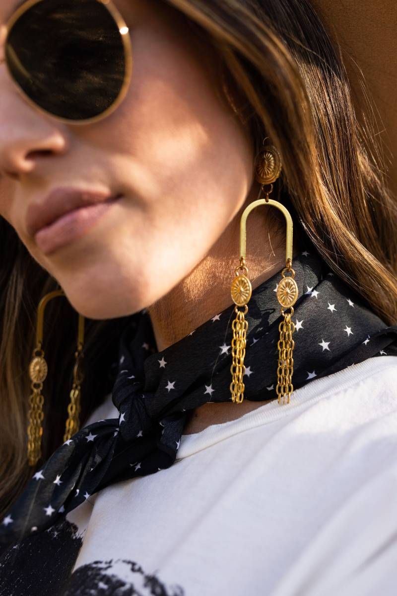 Goldene Messing U Double Quaste Concho Ohrringe von mjmossdesigns