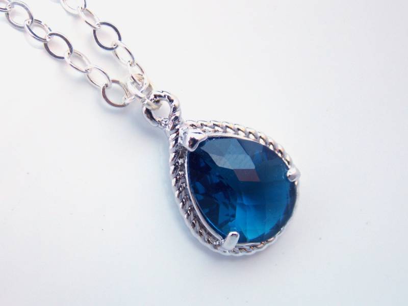 Blaue Kette, Marine-Blau, Glas Halskette, Sterling Silber, Montana Blau, Hochzeit, Brautjungfer Braut Brautjungferngeschenke Blaue Kette, Marine-Blau, Glas Halskette, Sterling Silber, Montana Blau, Hochzeit, Brautjungfer Braut Brautjungferngeschenke von mlejewelry