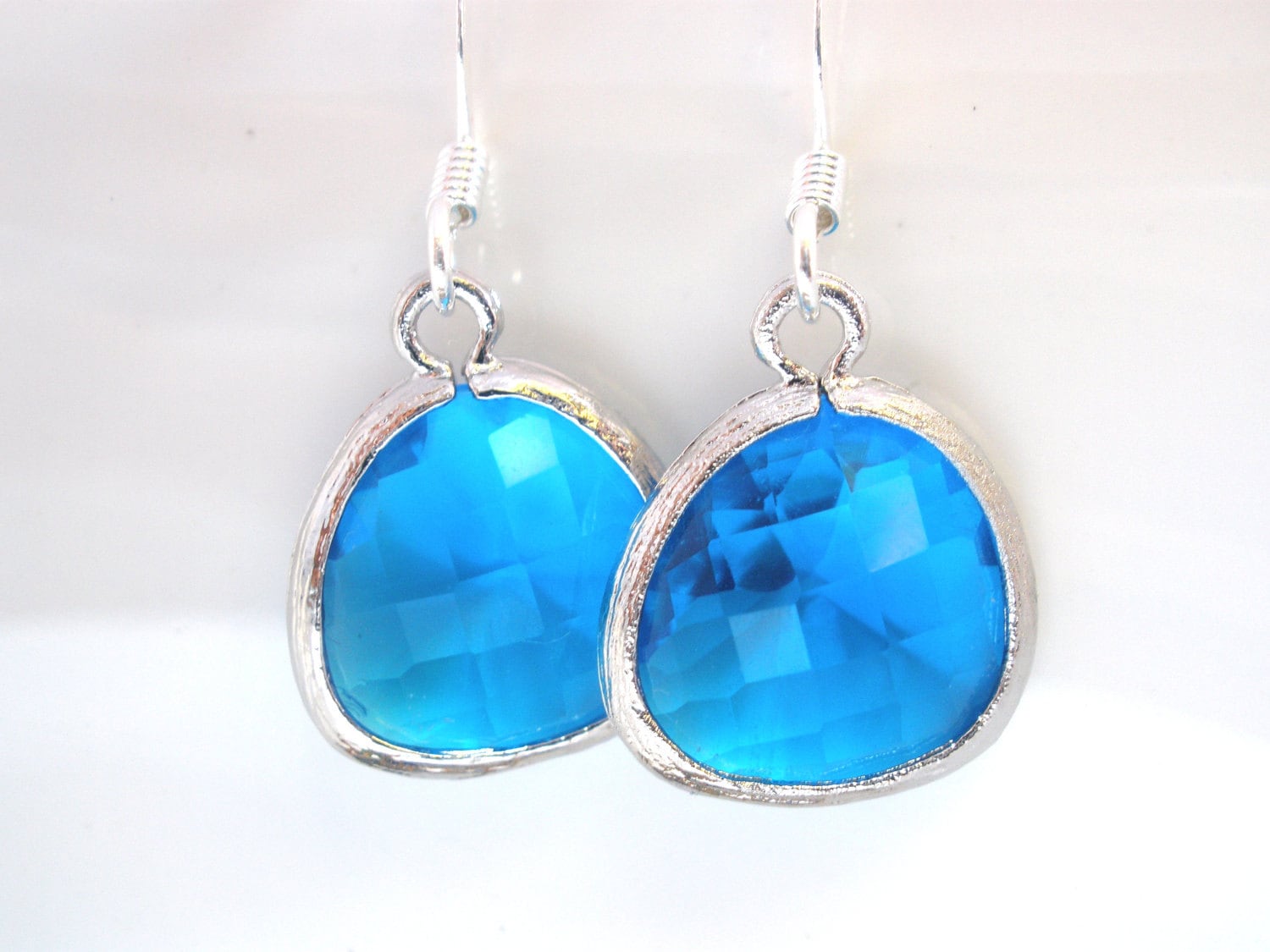 Blaue Ohrringe, Silber Saphir Blau, Ozean Petite Brautjungfer Braut Ohrringe Schmuck, Geschenke Blaue Ohrringe, Silber Saphir Blau, Ozean Petite Brautjungfer Braut Ohrringe Schmuck, Geschenke von mlejewelry