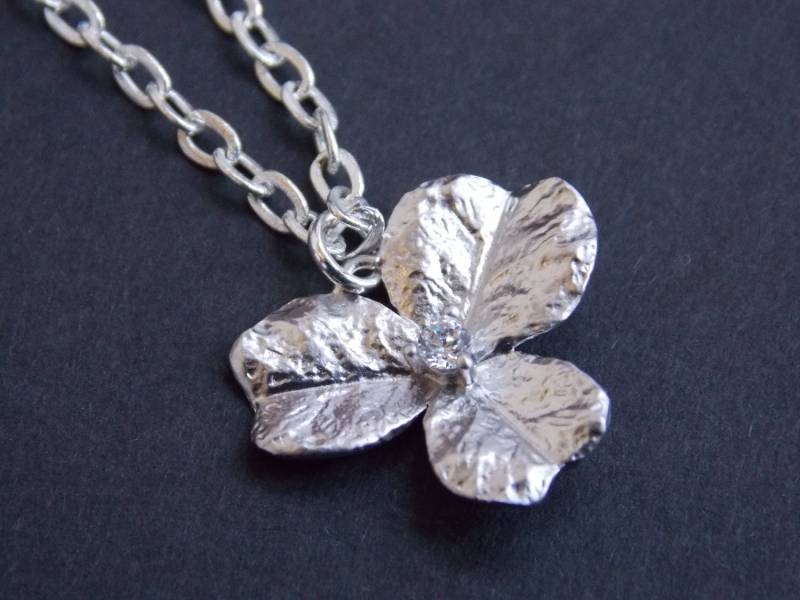 Blume Halskette, Silber Blumenanhänger, Zirkonia, Orchidee Brautjungfer Geschenk Blume Halskette, Silber Blumenanhänger, Zirkonia, Orchidee Brautjungfer Geschenk von mlejewelry