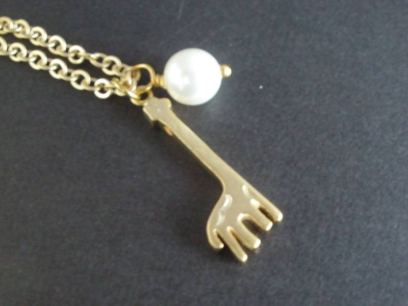 Gold Halskette, Giraffe Anhänger, Tier Swarovski Perle Freund Geschenk, Mode, Schmuck Geschenk Gold Halskette, Giraffe Anhänger, Tier Swarovski Perle Freund Geschenk, Mode, Schmuck Geschenk von mlejewelry