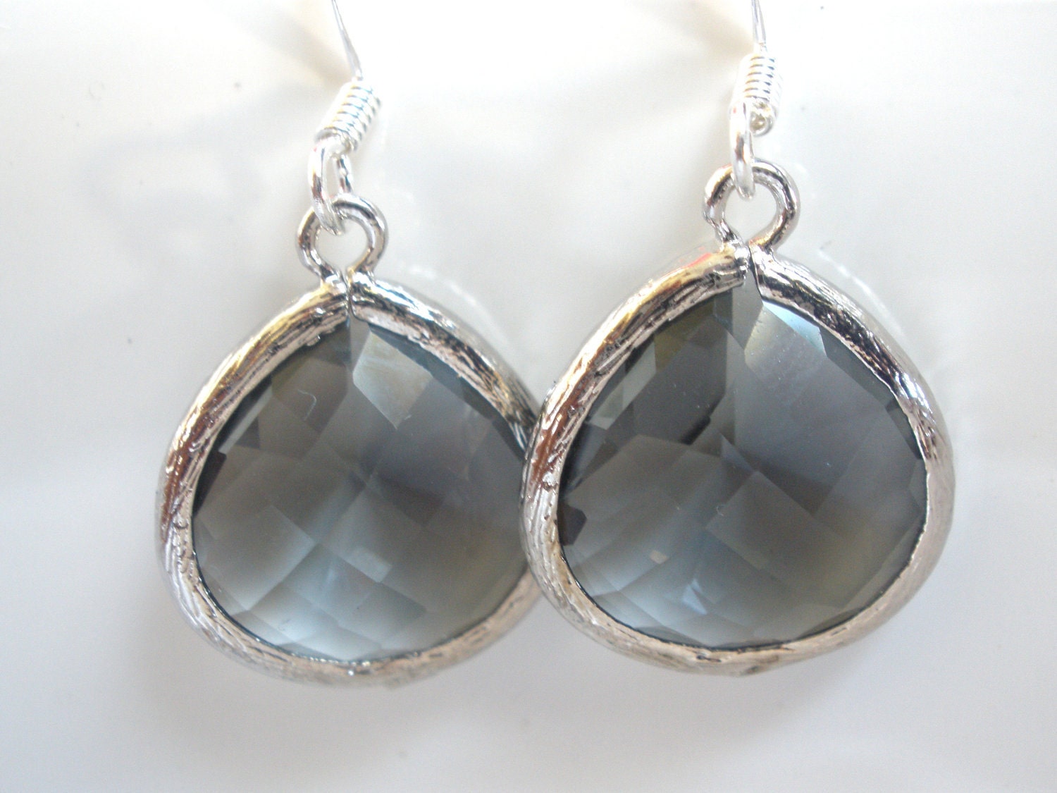 Graue Ohrringe, Graue Geschenk, Zinn, Baumeln, Silber Kohle, Brautjungfer Braut Ohrringe Schmuck, Geschenk Graue Ohrringe, Graue Geschenk, Zinn, Baumeln, Silber Kohle, Brautjungfer Braut Ohrringe Schmuck, Geschenk von mlejewelry