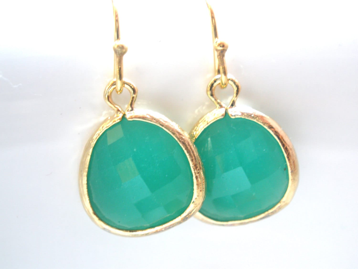 Grüne Ohrringe, Opal Gold Palace Grün, Zierlich, Tropfen, Brautjungfern Braut Ohrringe Schmuck, Geschenke Grüne Ohrringe, Opal Gold Palace Grün, Zierlich, Tropfen, Brautjungfern Braut Ohrringe Schmuck, Geschenke von mlejewelry