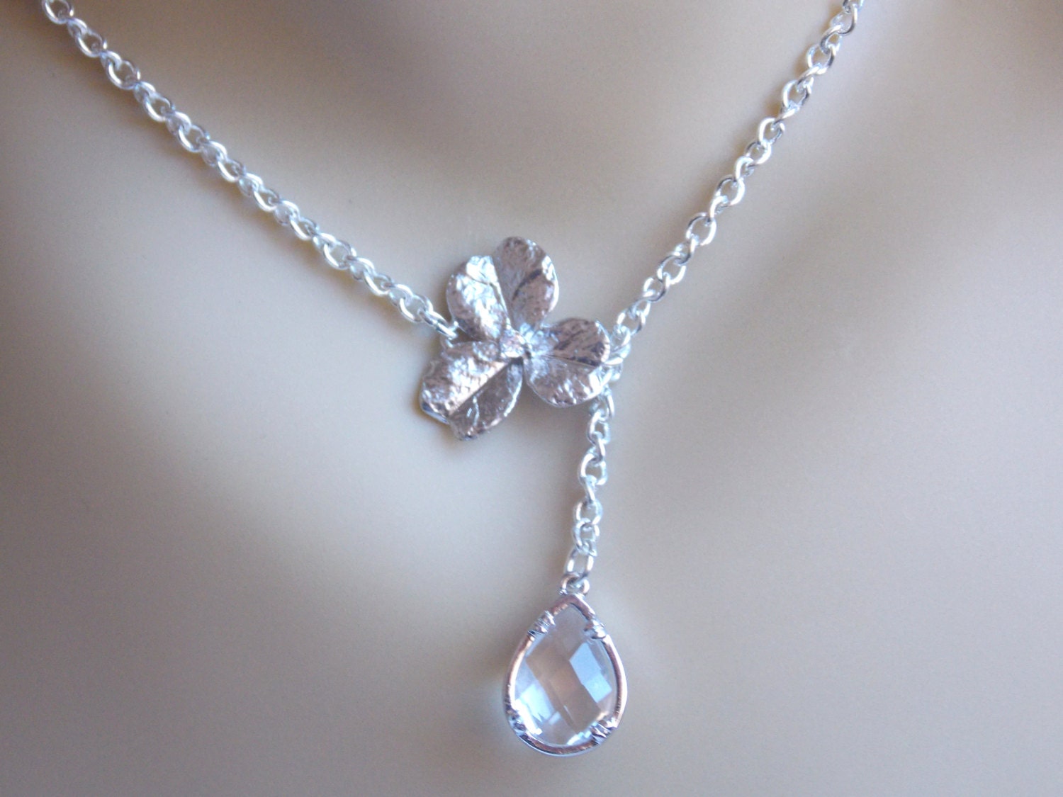 Lariat Halskette, Glasanhänger, Kristall Blumenorchidee, Zirkonia, Hochzeitsschmuck, Brautjungfer Geschenk, Mama Geschenk Lariat Halskette, Glasanhänger, Kristall Blumenorchidee, Zirkonia, Hochzeitsschmuck, Brautjungfer Geschenk, Mama Geschenk von mlejewelry