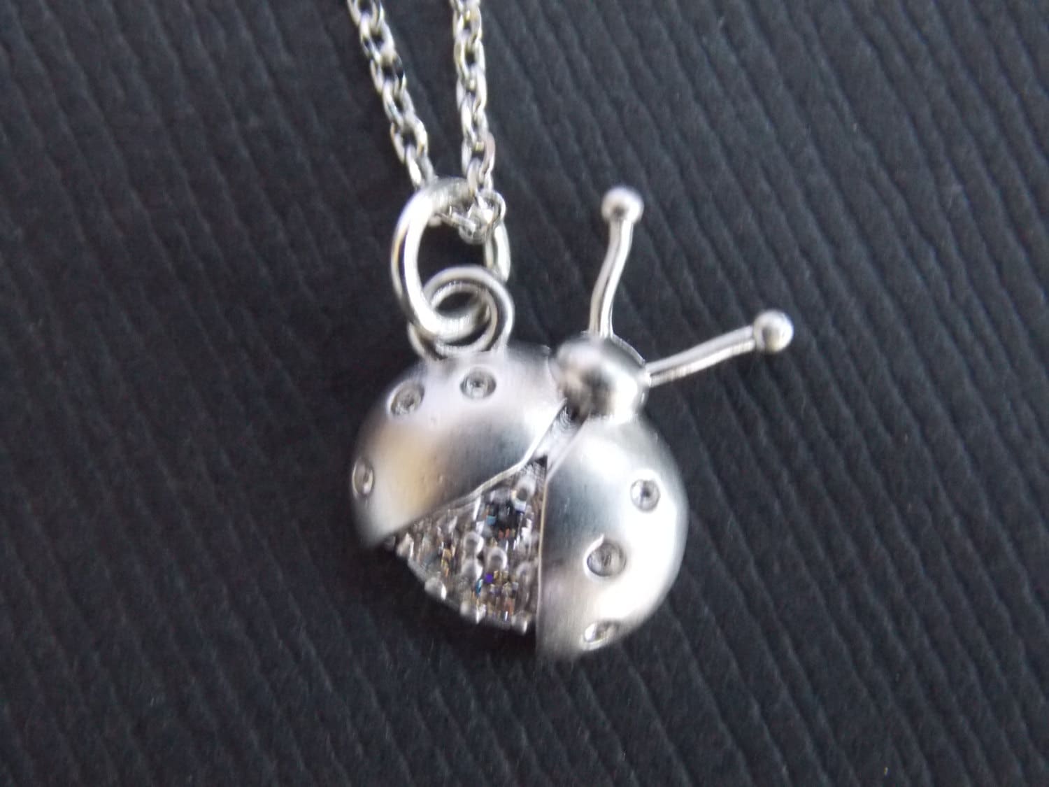 Marienkäfer Halskette, Silber Anhänger, Marienkäfer, Zirkonia, Teenager Geschenk, Freund Süßes Tierschmuck Marienkäfer Halskette, Silber Anhänger, Marienkäfer, Zirkonia, Teenager Geschenk, Freund Süßes Tierschmuck von mlejewelry