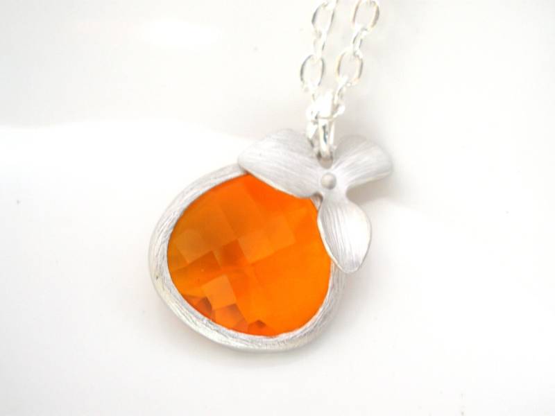 Orange Halskette, Anhänger, Mandarine Silber Orchidee Blume, Karneol, Glas, Brautjungfer Geschenk Orange Halskette, Anhänger, Mandarine Silber Orchidee Blume, Karneol, Glas, Brautjungfer Geschenk von mlejewelry