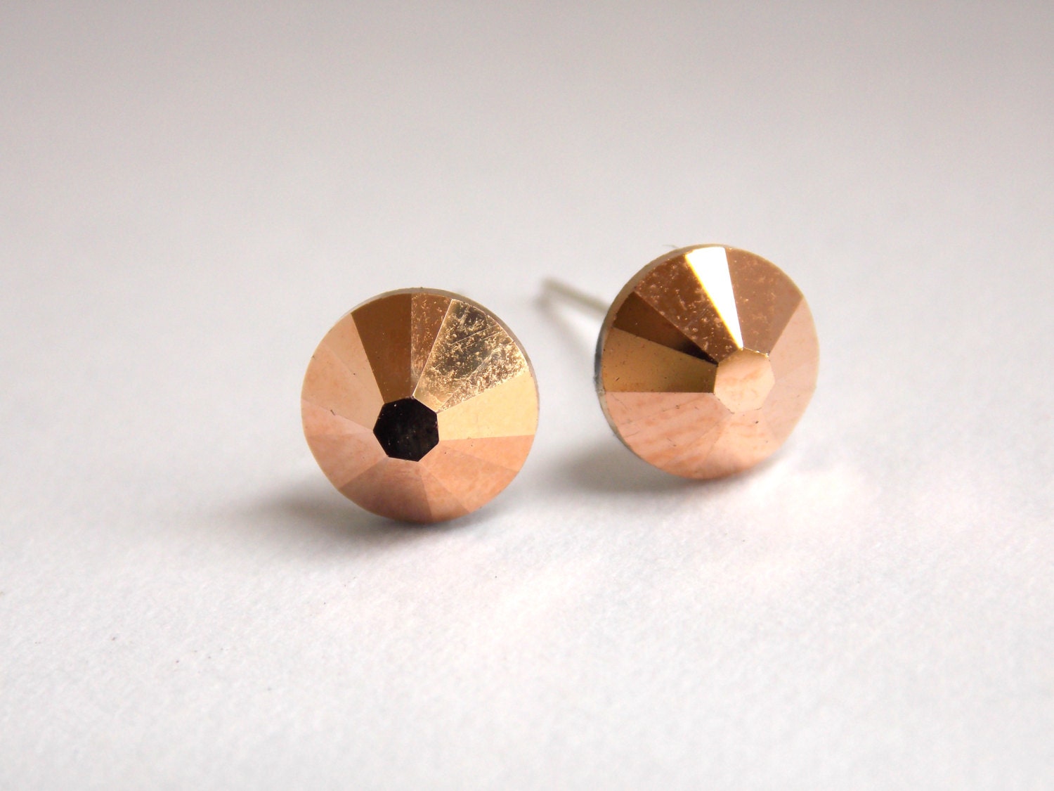 Rose Gold Ohrringe, Ohrstecker, Swarovski Kristall Kristall, Champagner, Silber Post Brautjungfer Geschenke Rose Gold Ohrringe, Ohrstecker, Swarovski Kristall Kristall, Champagner, Silber Post Brautjungfer Geschenke von mlejewelry