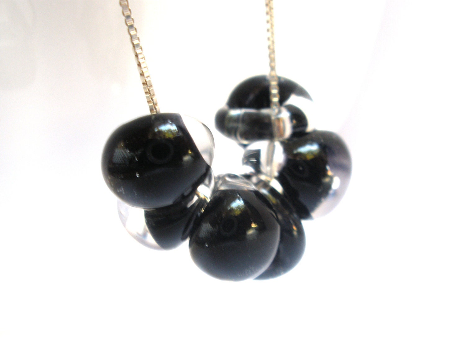 Schwarze Halskette, Glas Lampwork Teardrop Glasperlen, Jet Black Teardrop, Sterling Silber Boro Perlen, Lampenarbeit Schwarze Halskette, Glas Lampwork Teardrop Glasperlen, Jet Black Teardrop, Sterling Silber Boro Perlen, Lampenarbeit von mlejewelry