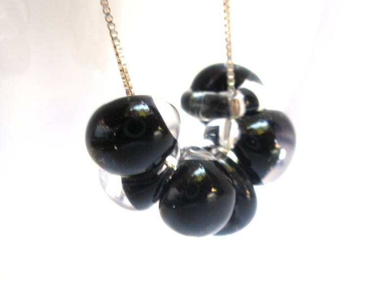 Schwarze Halskette, Glas Lampwork Teardrop Glasperlen, Jet Black Teardrop, Sterling Silber Boro Perlen, Lampenarbeit Schwarze Halskette, Glas Lampwork Teardrop Glasperlen, Jet Black Teardrop, Sterling Silber Boro Perlen, Lampenarbeit von mlejewelry