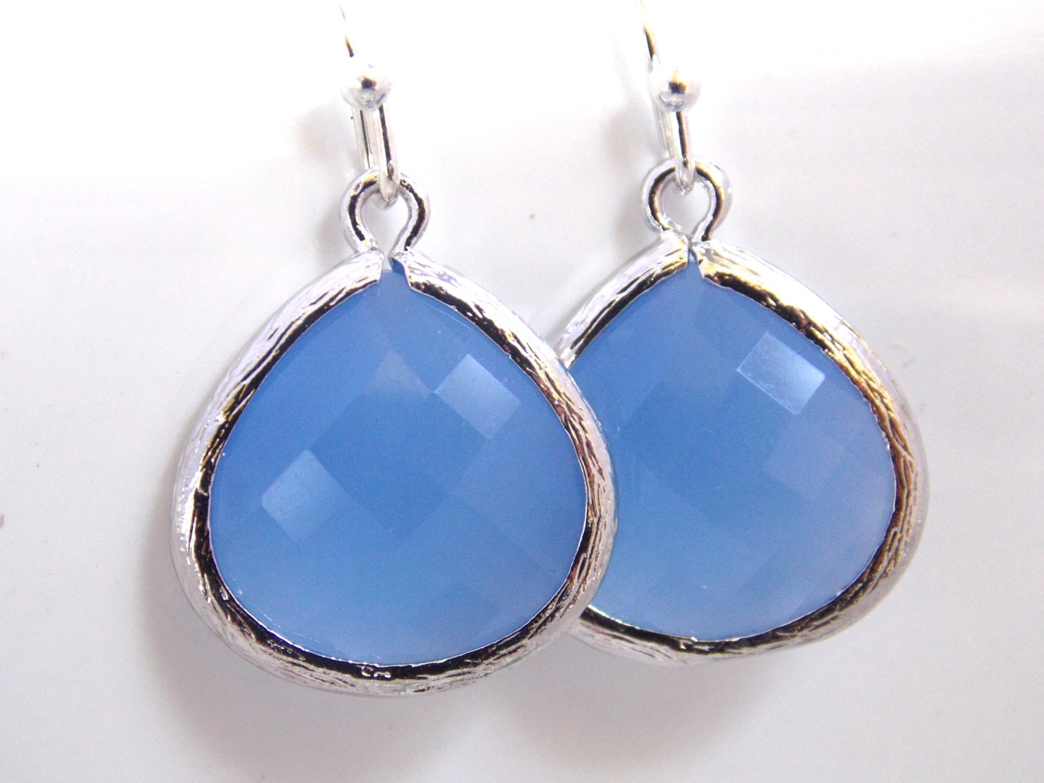 Silber Blau Ohrringe, Hellblau, Periwinkle, Königsblau, Silber, Hochzeitsschmuck, Brautjungfer Brautschmuck, Geschenke Silber Blau Ohrringe, Hellblau, Periwinkle, Königsblau, Silber, Hochzeitsschmuck, Brautjungfer Brautschmuck, Geschenke von mlejewelry