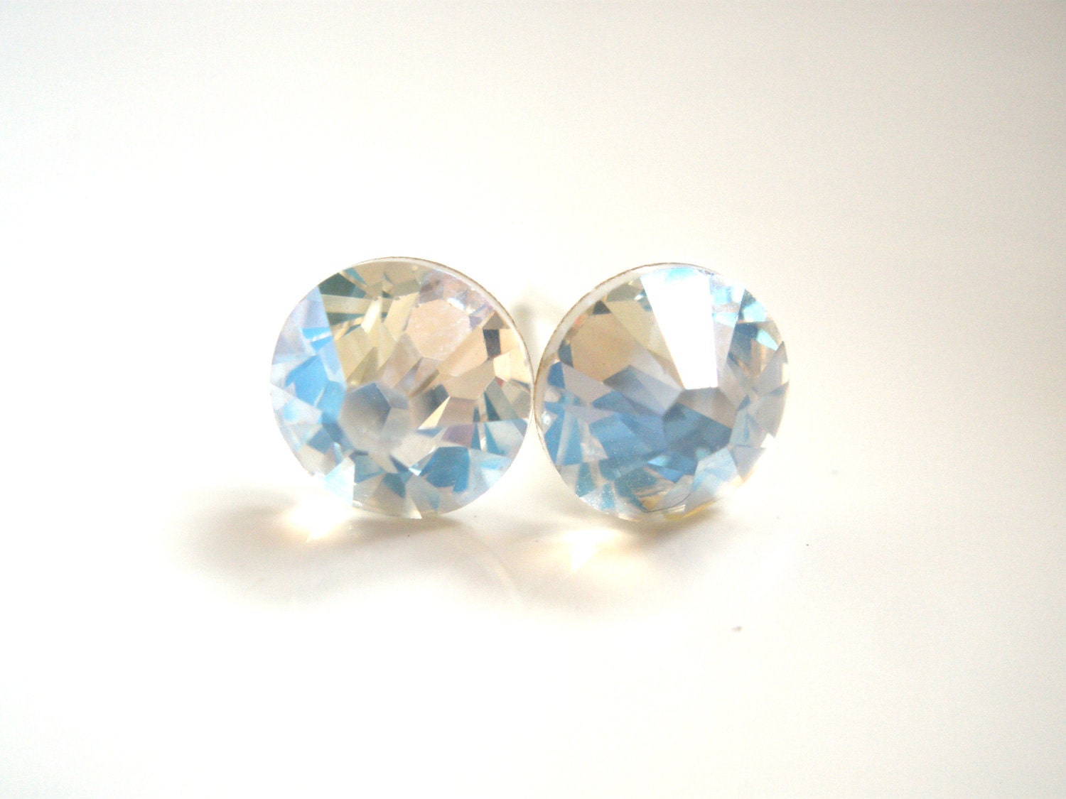 Swarovski Kristall Ohrstecker, Kristallohrringe, Crystal Moonlight, Weiß, Klar, Transparent, Brautjungfer Ohrringe, Geschenke Swarovski Kristall Ohrstecker, Kristallohrringe, Crystal Moonlight, Weiß, Klar, Transparent, Brautjungfer Ohrringe, Geschenke von mlejewelry