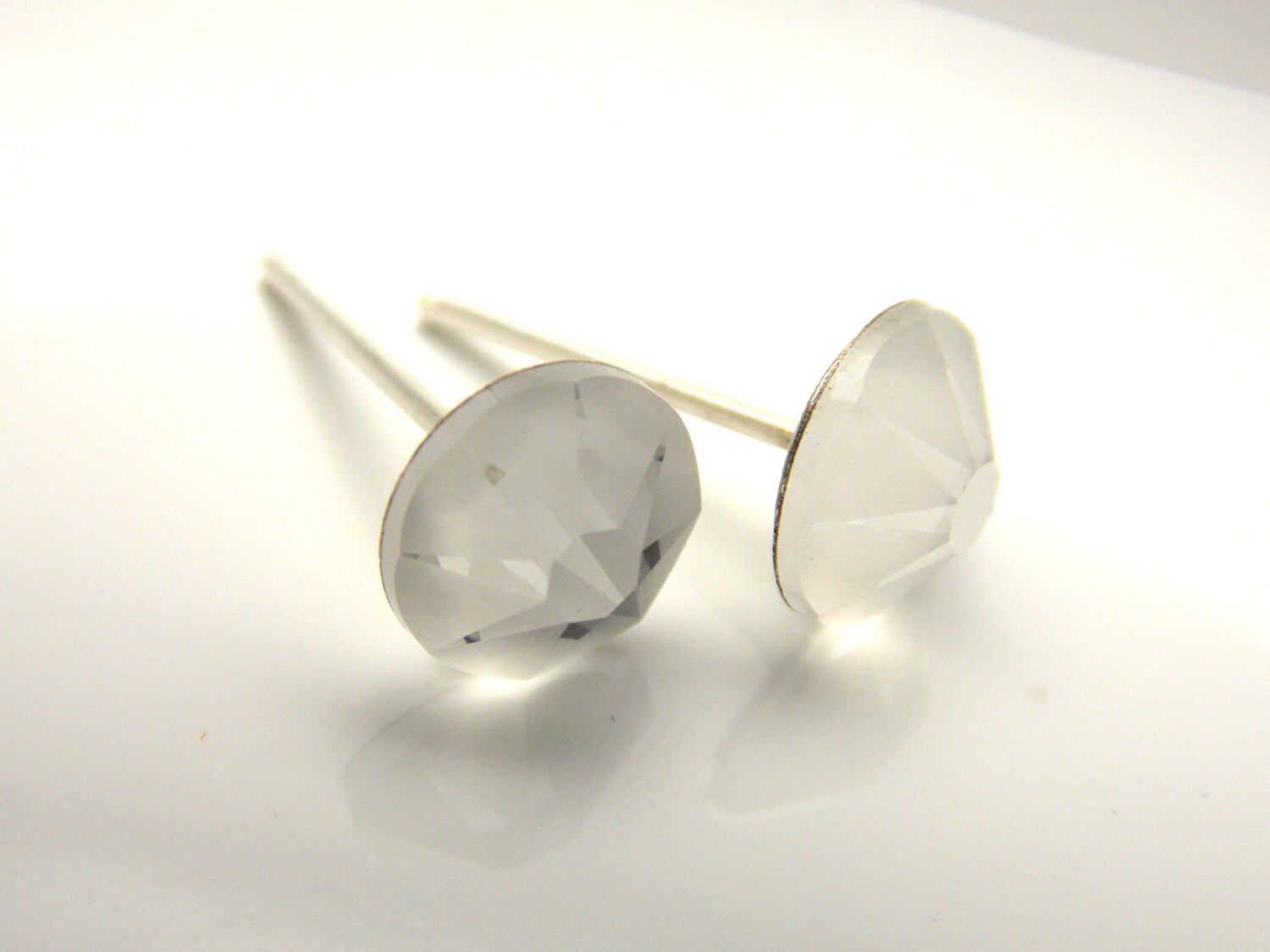 Swarovski Kristall Ohrstecker, Ohrringe, Klare Weiße Opal Post Brautjungfer Geschenke Swarovski Kristall Ohrstecker, Ohrringe, Klare Weiße Opal Post Brautjungfer Geschenke von mlejewelry