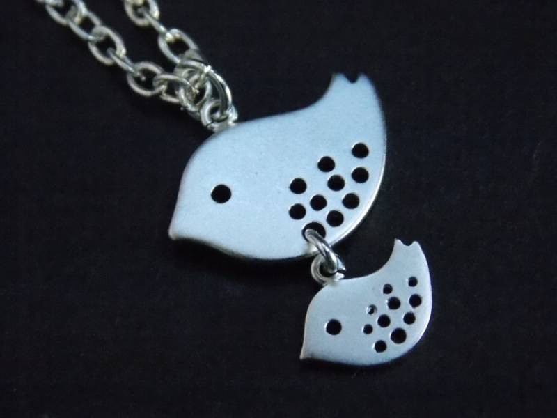 Vogel-Halskette, Silber Vogel Und Birdie, Mutter Baby Vogel, Zwei Vogel-Anhänger, Spatz, Süße Baby-Dusche-Geschenk, Mütter Geschenk Vogel-Halskette, Silber Vogel Und Birdie, Mutter Baby Vogel, Zwei Vogel-Anhänger, Spatz, Süße Baby-Dusche-Geschenk, Mütter Geschenk von mlejewelry