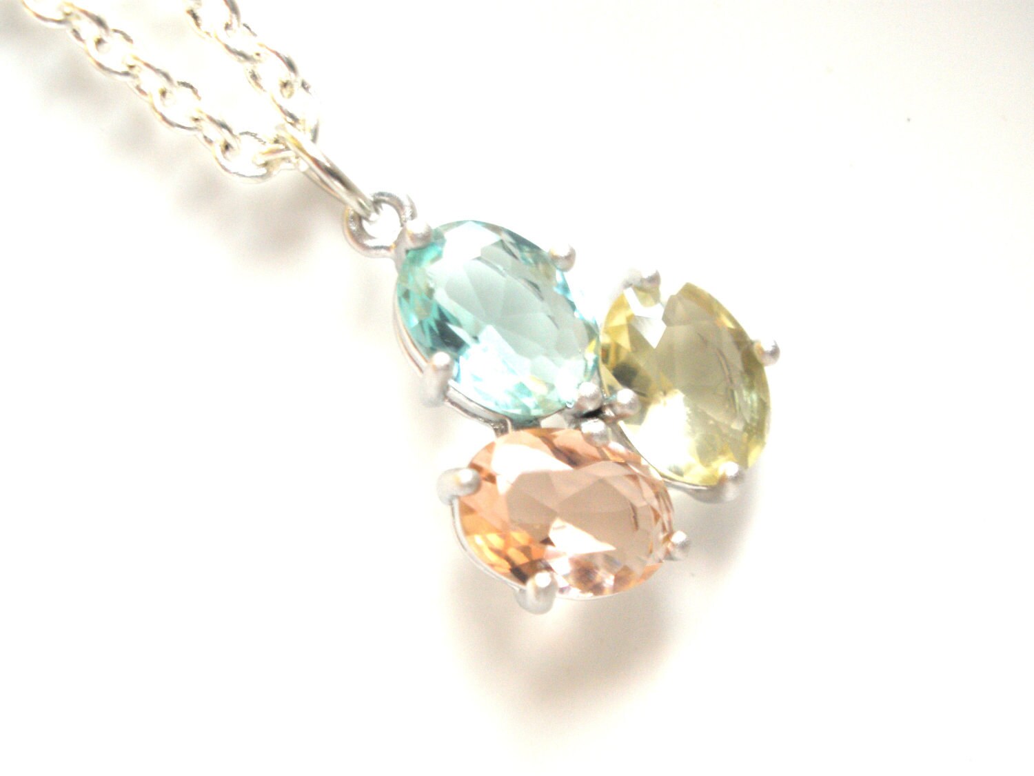 sterling Silber Halskette, Aqua, Pfirsich, Champagner, Rosa, Gelb, Blaue Glas Facettierten Ovalen Charme, Frühling, Pastellfarben sterling Silber Halskette, Aqua, Pfirsich, Champagner, Rosa, Gelb, Blaue Glas Facettierten Ovalen Charme, Frühling, Pastellfarben von mlejewelry