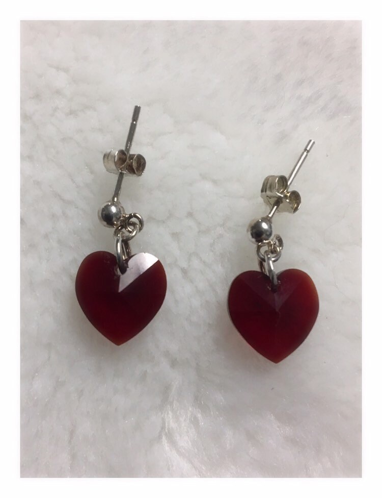 Valentines Ohrringe Atemberaubende Zarte Funkelnde Swarovski Herzen Für Bff Oder Kind Damen Neueste Mode Perfektes Geschenk Romantiker Valentines Ohrringe Atemberaubende Zarte Funkelnde Swarovski Herzen Für Bff Oder Kind Damen Neueste Mode Perfektes Geschenk Romantiker von mmilltownJewels
