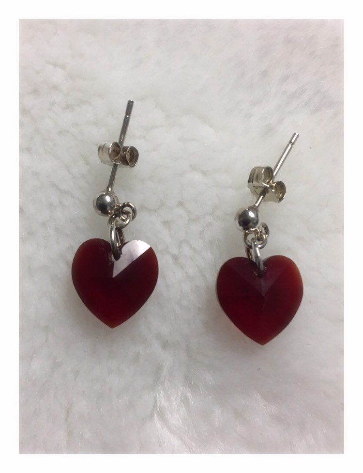 Valentines Ohrringe Atemberaubende Zarte Funkelnde Swarovski Herzen Für Bff Oder Kind Damen Neueste Mode Perfektes Geschenk Romantiker Valentines Ohrringe Atemberaubende Zarte Funkelnde Swarovski Herzen Für Bff Oder Kind Damen Neueste Mode Perfektes Geschenk Romantiker von mmilltownJewels
